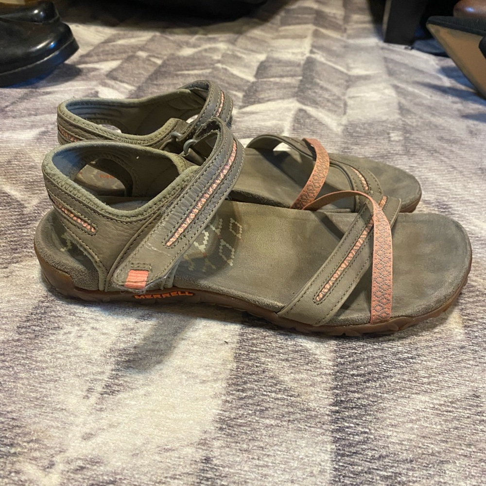 Merrell Olive and Coral Sandals